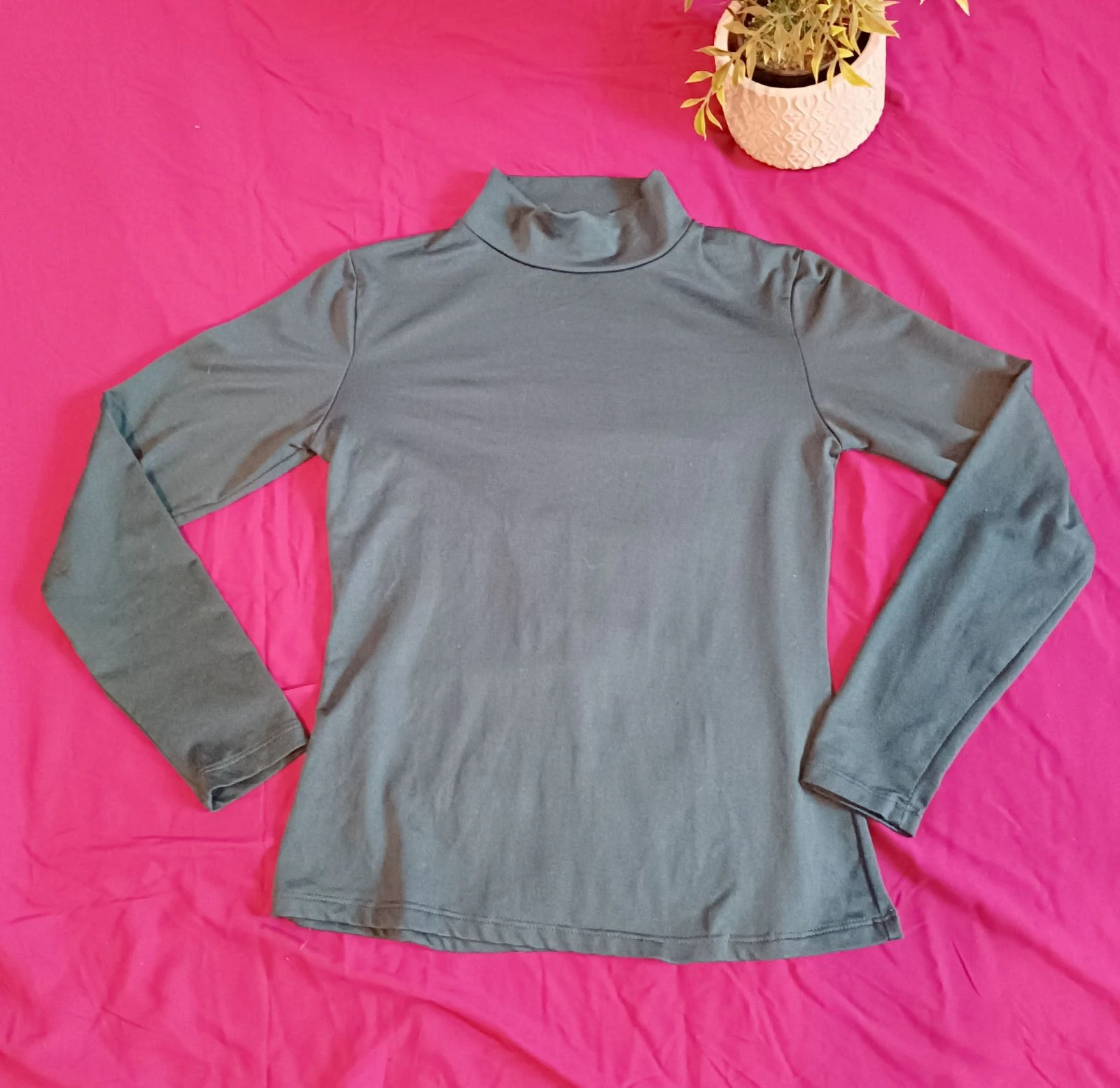 Haut taille S col montant 